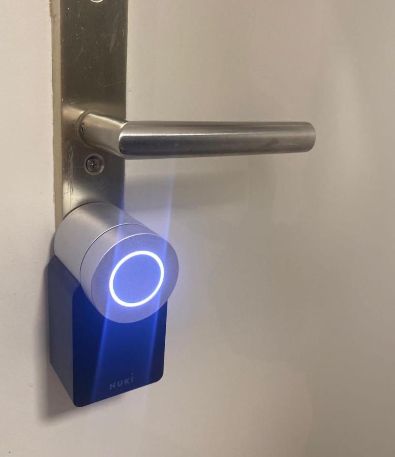 Apartment Neu Eingerichtete Im Stadtzentrum Mit W-lan,netflix, Amazon Prime Sweet