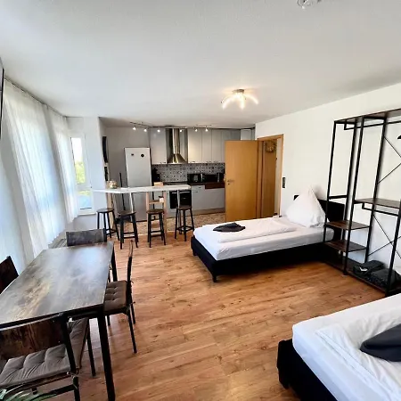 Neu eingerichtete Wohnung im Stadtzentrum mit W-LAN,Netflix, Amazon Prime Home Sweet Home Fürth Exterior foto