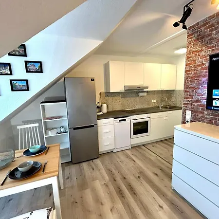 Neu eingerichtete Wohnung im Stadtzentrum mit W-LAN,Netflix, Amazon Prime Home Sweet Home Fürth Exterior foto